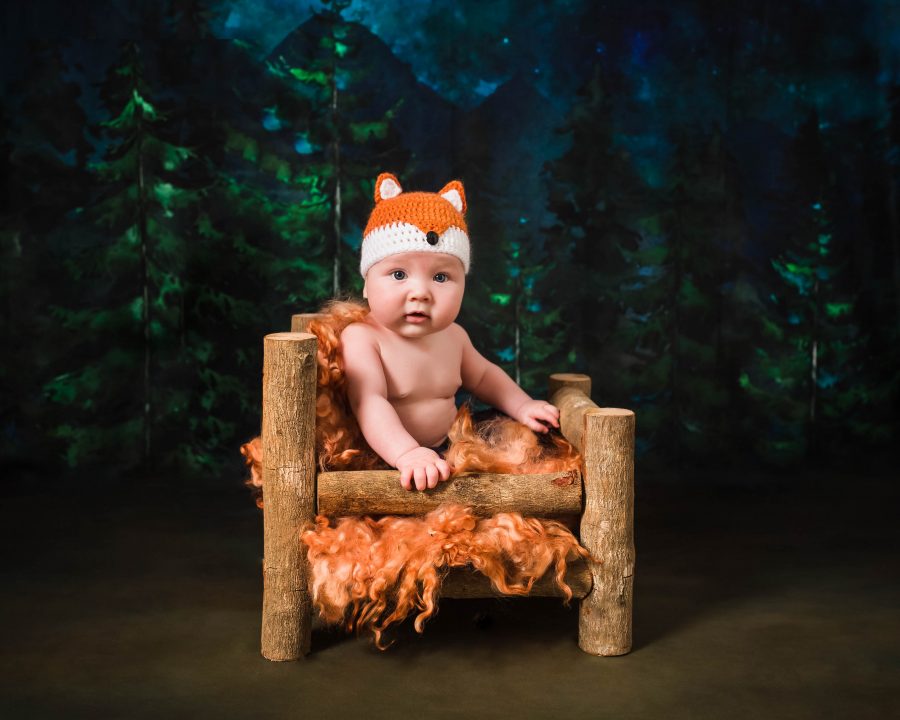 Newborn infant baby photography in Montana